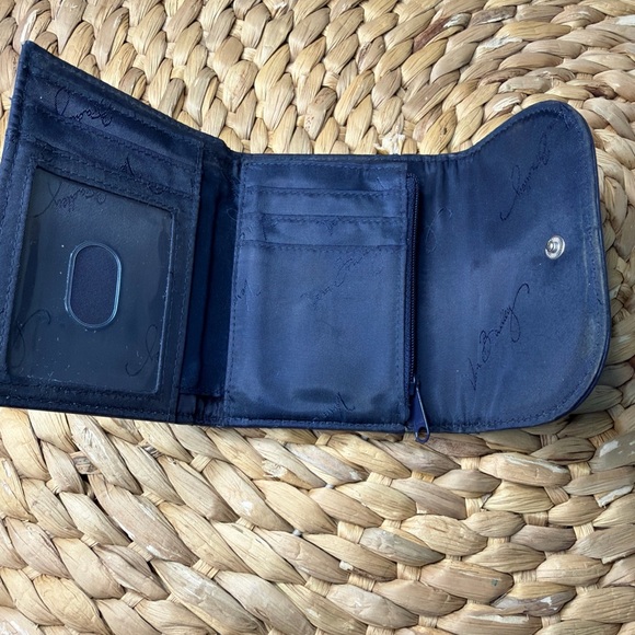 Vera Bradley Navy Blue Women's Wallet with Cutout Design - Picture 4 of 7